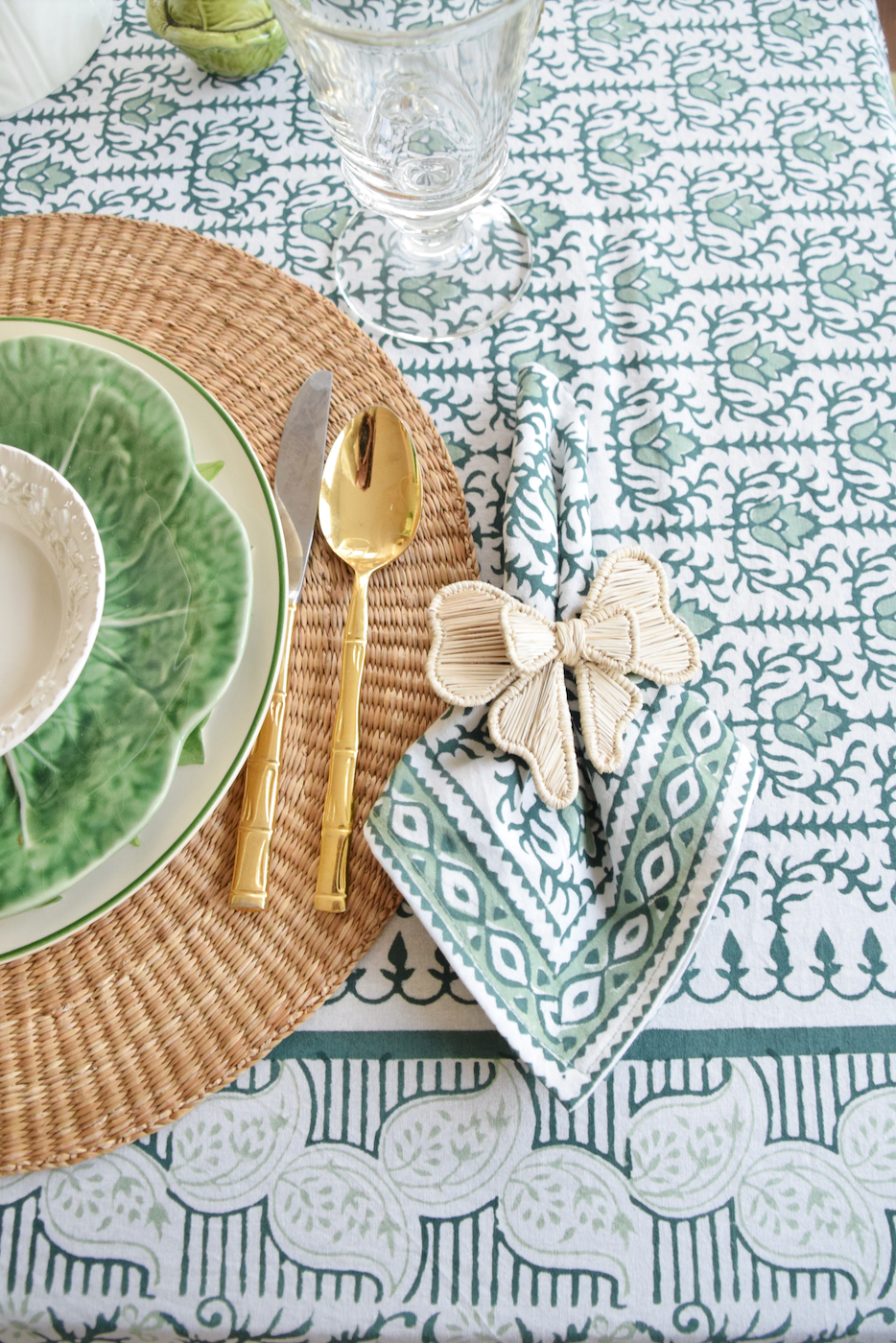 Tulip Trellis Table Linens