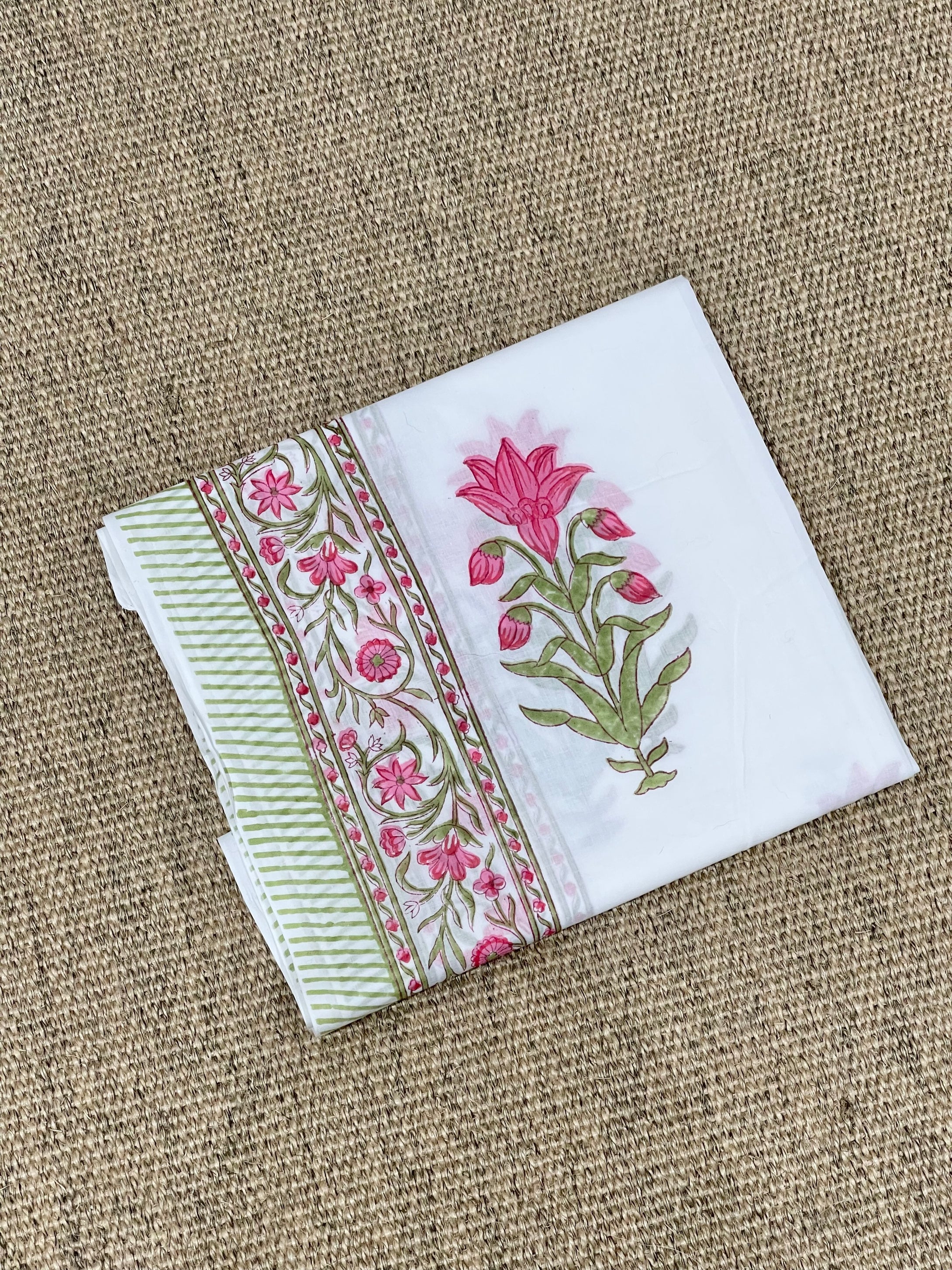 Pink Lilly Pareo